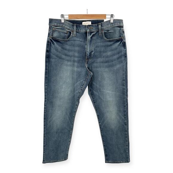 Lucky Brand 121 Slim Straight Jeans Size 36x30 - Picture 1 of 9
